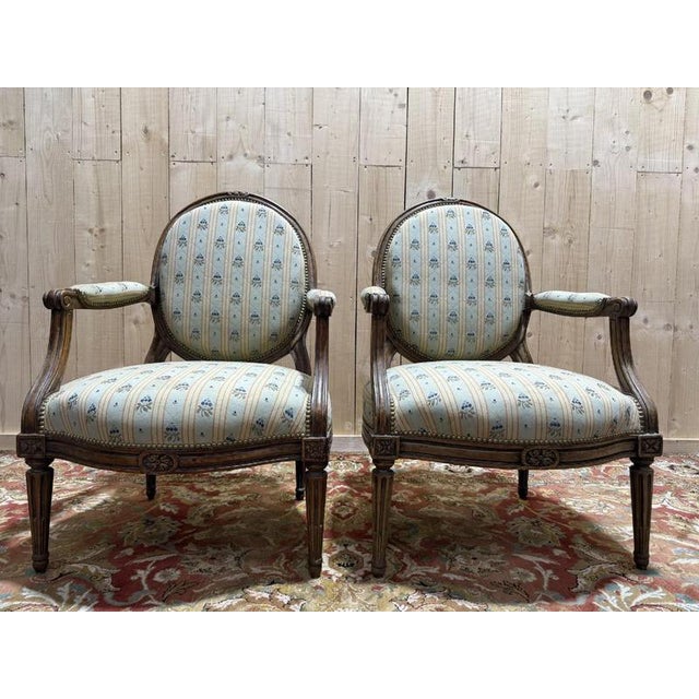 Louis XVI Cabriolet Armchairs with Medallions from Othon, Set of 2 For Sale - Image 10 of 10