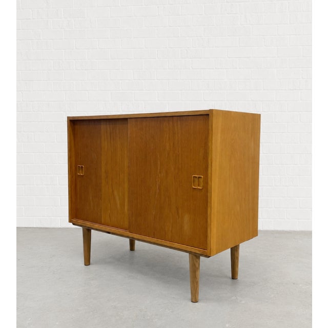 1960s Mid Century Modern Oak Jr. Credenza | Danish Storage | Entryway Cabinet, Circa 1960's For Sale - Image 5 of 13
