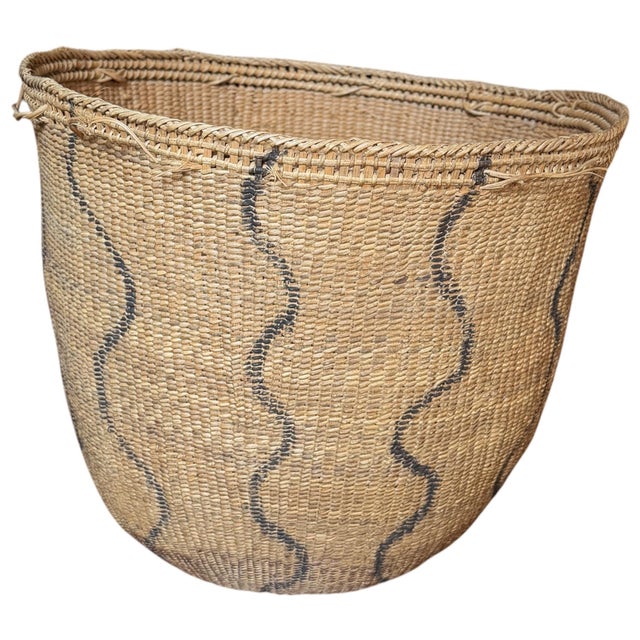 Textile Yanomami Gathering Basket For Sale - Image 7 of 13