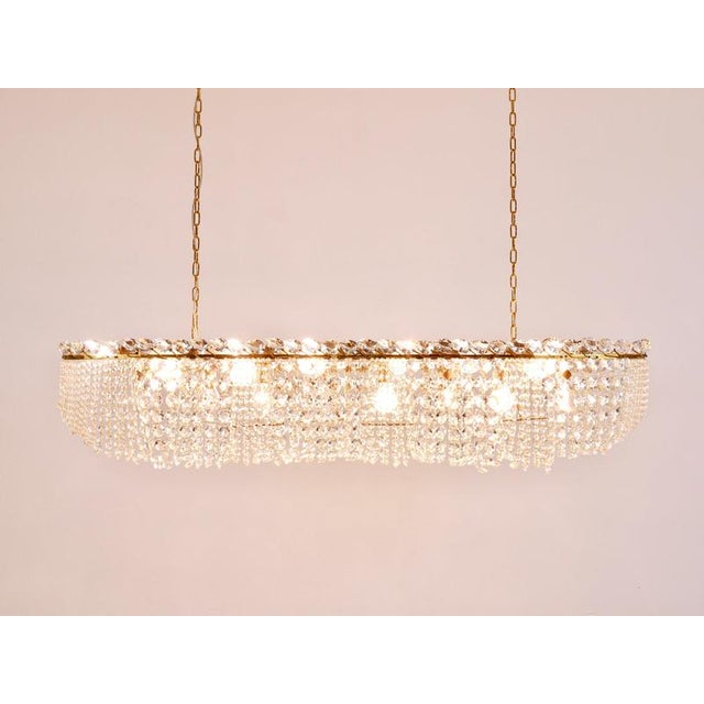 58 Zeppelin Chandelier in Crystal and Brass by J. T. Kalmar for Kalmar, Vienna, Austria, 1950s For Sale - Image 10 of 18