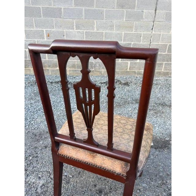 Early 20th Century Antique Federal Mahogany Square Shield-Back Side Chair For Sale - Image 5 of 16
