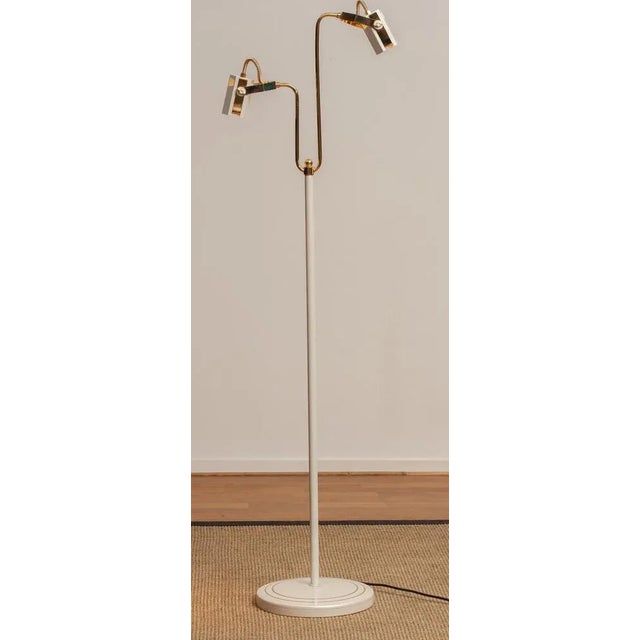 Ivory White-Pearl Lacquered Metal and Brass Halogen Floor Lamp, Italy, 1980s For Sale - Image 8 of 10