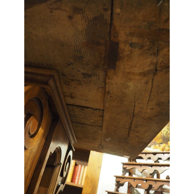Elegant Circa 1850 French Dining Table in Solid Walnut For Sale - Image 10 of 18
