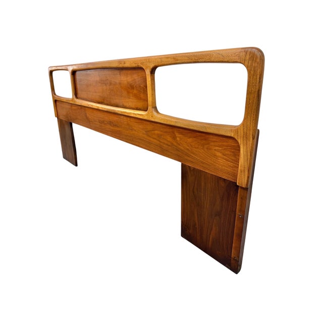 Mid-Century Modern Mid-Century Modern Lane King Size Walnut Headboard For Sale - Image 3 of 7