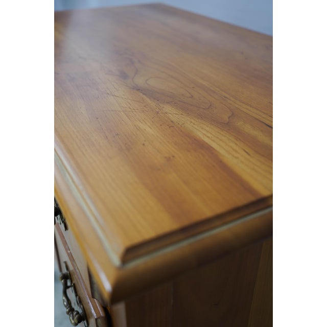 Harden Distressed Cherry 4 Drawer Lowboy Dressing Table For Sale In Philadelphia - Image 6 of 18
