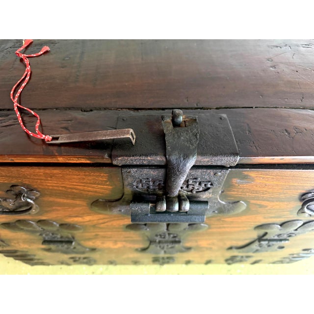 Antique Korean Bandaji with Expressive Grains from Jeju Do Island For Sale - Image 13 of 18
