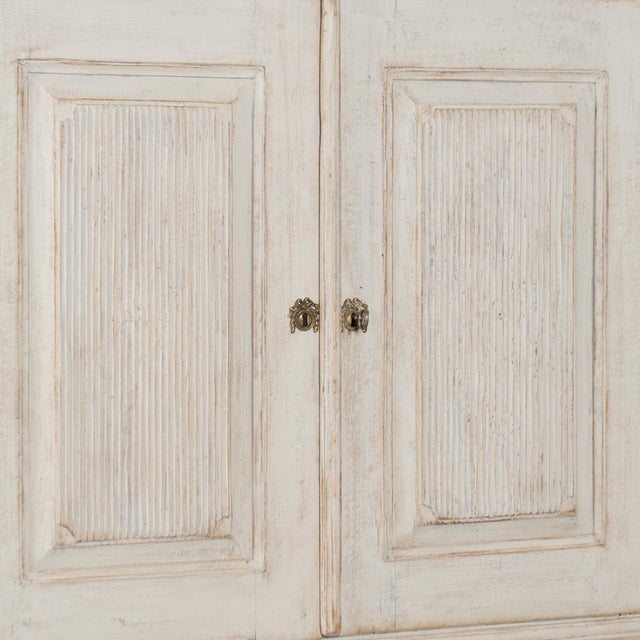 Early 19th Century Swedish Gustavian White Painted Cabinet For Sale - Image 11 of 18