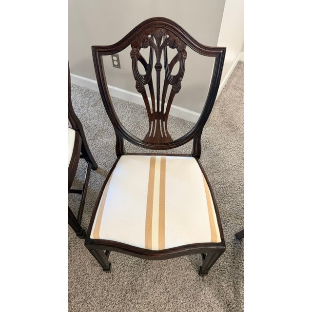 Mid 20th Century Mid 20th Century Henredon Style Georgian Carved Mahogany Dining Chairs Set of 3 - One Armed, Two Side For Sale - Image 5 of 8