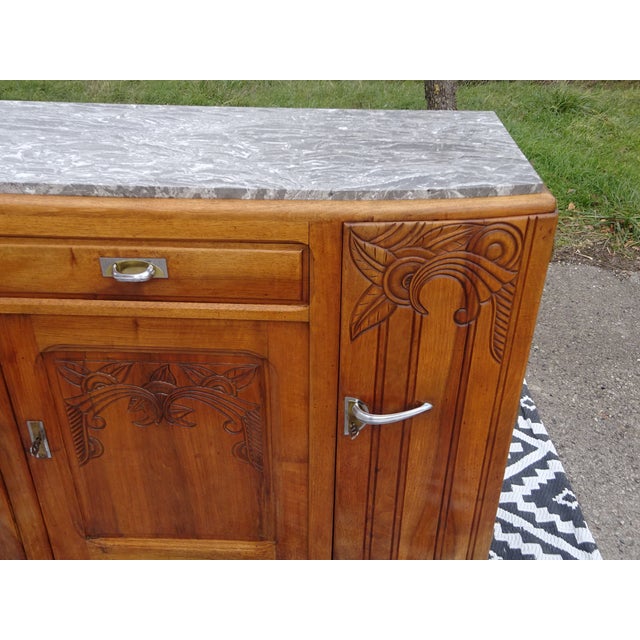 Art Deco Buffet in Walnut and Gray Marble, 1930s For Sale - Image 4 of 18