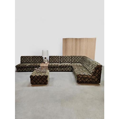 This beautiful vintage modular velvet lounge sofa in a diamond print is a real eye-catcher. Period: 1970s. Country of...