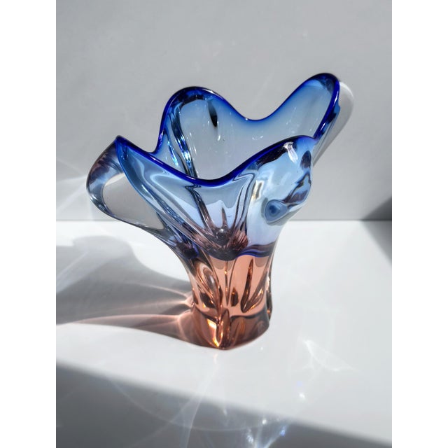 Mid-Century Modern Art Glass Blue-Pink Sommerso Vase by Josef Hospodka for Chřibská, Czechoslovakia, 1960s For Sale - Image 3 of 6