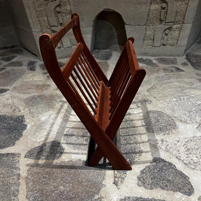 Mid-Century Modern Sculptural Teakwood Folding Magazine Rack in Jens Quistgaard Style, 1960s For Sale - Image 3 of 11