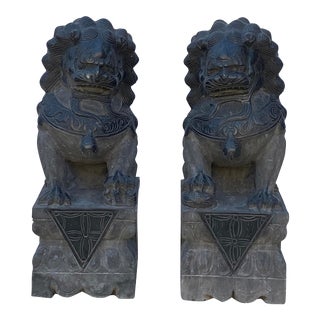 24" Chinese Medium Pair Black Gray Stone Fengshui Foo Dog Statues For Sale