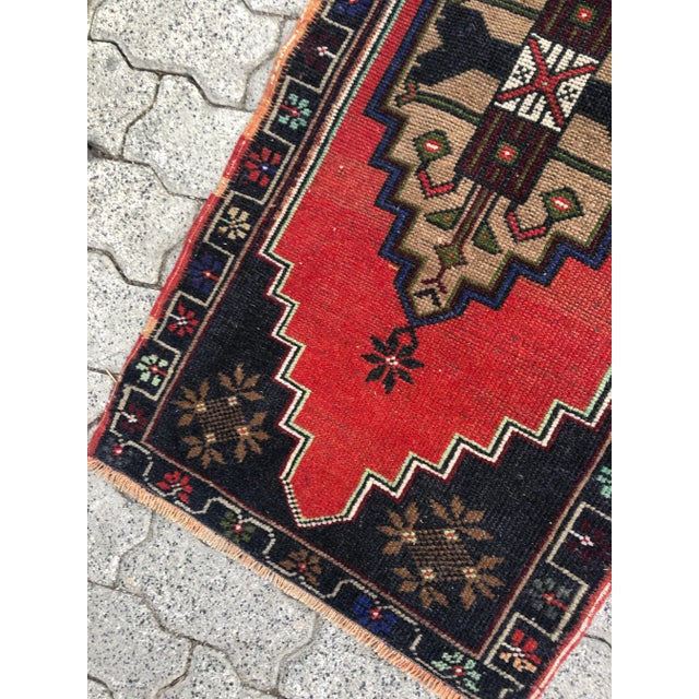 Turkish 1960s Vintage Turkish Anatolian Rug For Sale - Image 3 of 6
