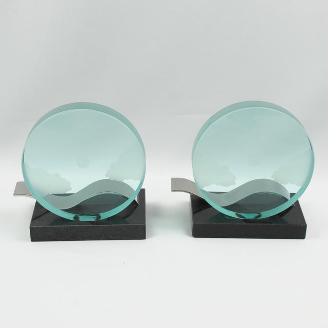 Contemporary Modernist Bookends Black Granite and Glass Slab, circa 1980 For Sale - Image 3 of 8