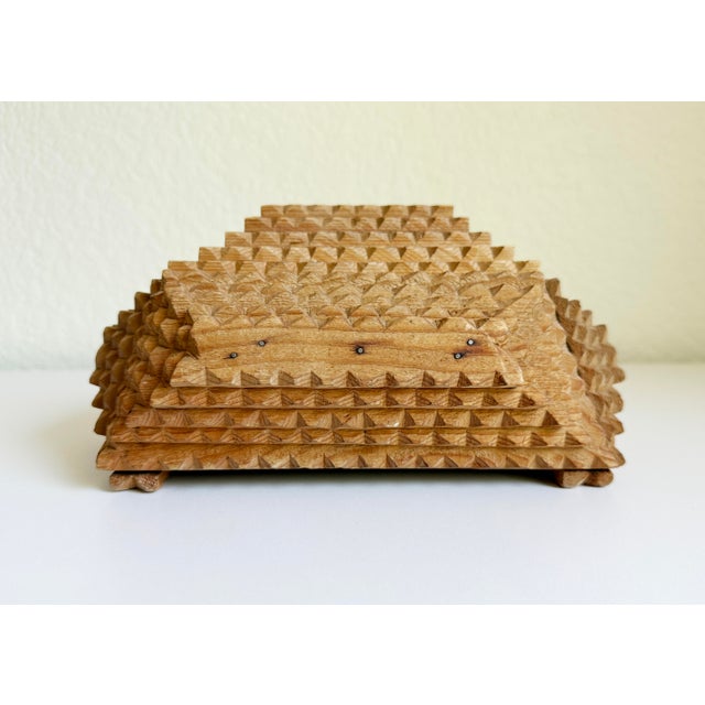Early 20th Century Antique Tramp Art Box With Large Chip-Carving, Early 20th Century For Sale - Image 5 of 13