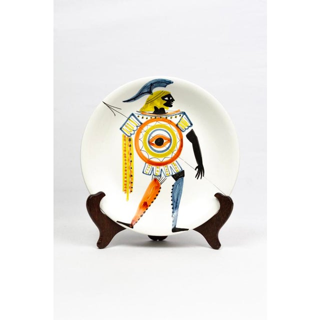 Hand-Painted Glazed Earthenware Plate with Eye-Shield Hoplite by Roger Capron for Vallauris, 1955-1960 For Sale - Image 13 of 13