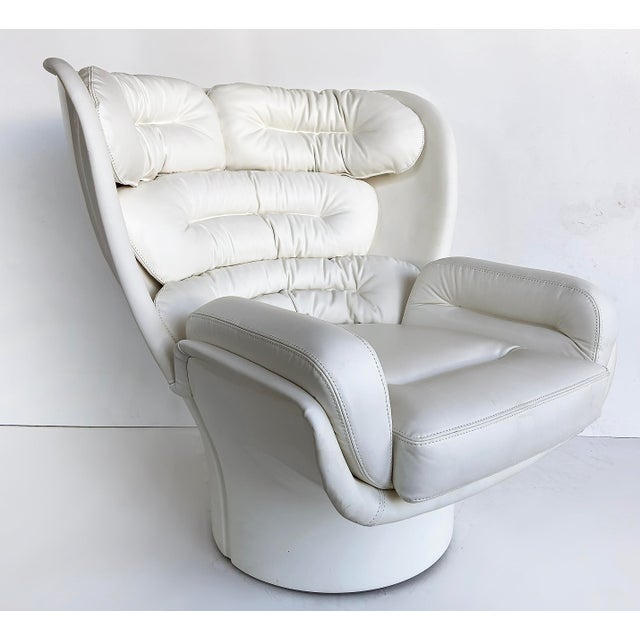 Mid-Century Modern Joe Colombo Elda Swivel Chair, Fratelli Longhi, White Leather, Fiberglass Shell- 4 Available For Sale - Image 3 of 16