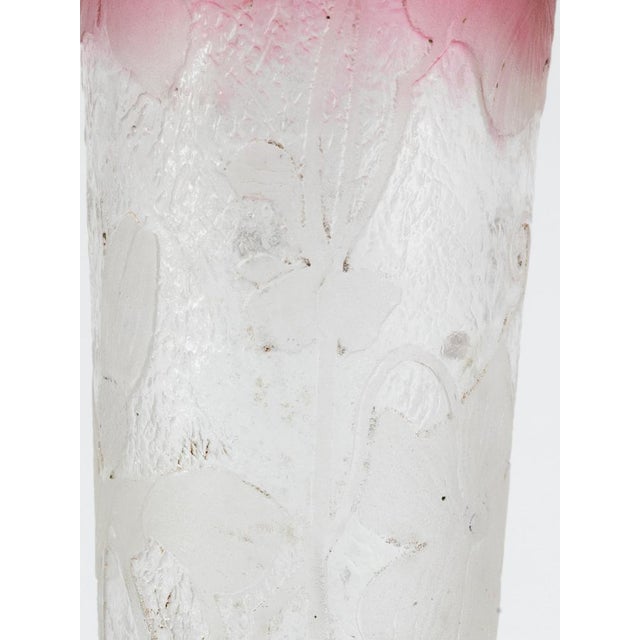 Art Nouveau Nancy Perfume Bottle in Polychrome Etched Glass with Full Silver Mount from Daum, 1890s For Sale - Image 9 of 11