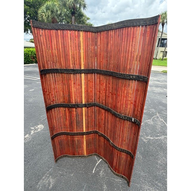 1940s American Industrial Red Lacquer Wood & Leather Room Divider Screen For Sale In Miami - Image 6 of 8