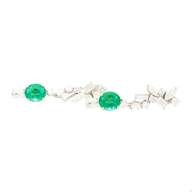 Green 8.36 Carat Colombian Emerald and Diamond Floral Detachable Drop Earrings, A Pair For Sale - Image 8 of 9