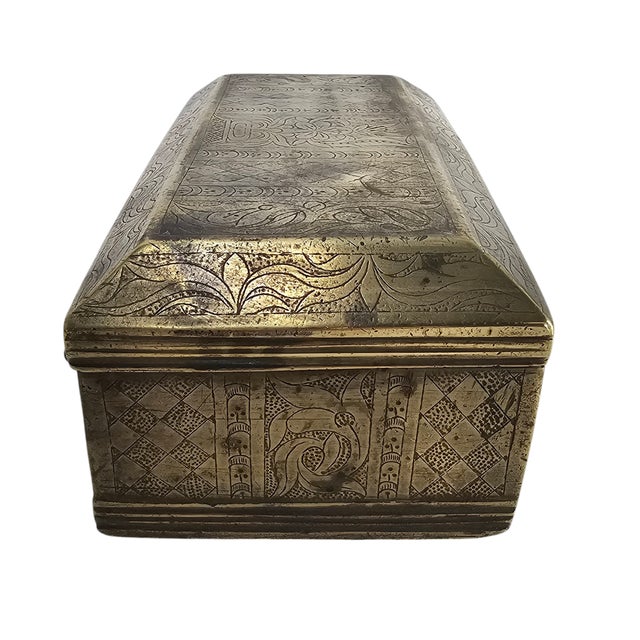 Antique Filipino Hand-Etched Brass Betel Nut Box, Southeast Asian Tribal Artifact For Sale In San Francisco - Image 6 of 11