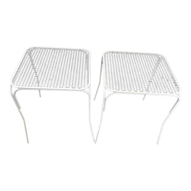 Vintage Mid-Century Modern Wrought Iron & Mesh Nesting Patio Side Tables - Set of 2 For Sale