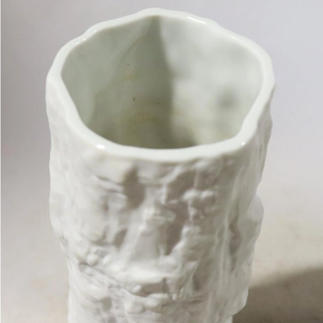 White Vintage Vase in Biscuit Porcelain from Bareuther Waldsassen For Sale - Image 8 of 9