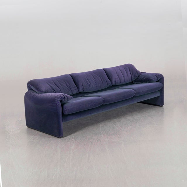 An iconic Maralunga three-seat sofa designed by Vico Magistretti for Cassina in Italy in 1973. Widely regarded as one of...