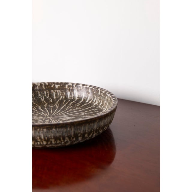 Rörstrand Mid-Century Modern Swedish Ceramic Dish by Gunnar Nylund for Rörstrand, 1950s For Sale - Image 4 of 9