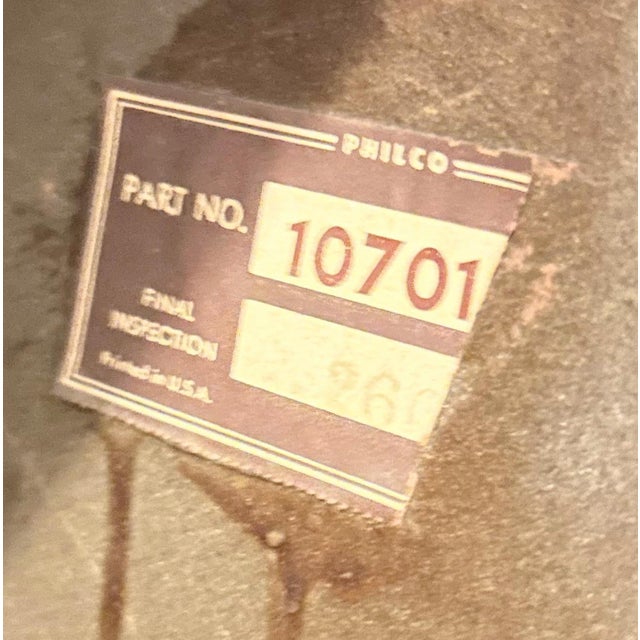 Wood Vintage Philco 48-485 Tube Floor Radio Broadcast Receiver 6 Tube 1948 For Sale - Image 7 of 12