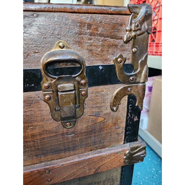 Antique Flat-Top Steamer Trunk With Original Excelsior Lock | Circa 1895–1915 For Sale - Image 9 of 18