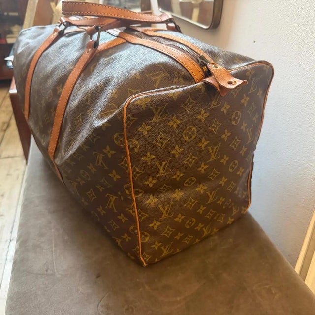 Brown A 2000s Louis Vuitton Monogram Coated Canvas Boston Sac Souple 55 For Sale - Image 8 of 15