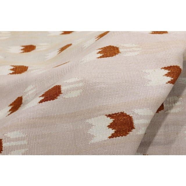 Vintage Indian Dhurrie Rug, 05'00 X 08'08 For Sale In Dallas - Image 6 of 10