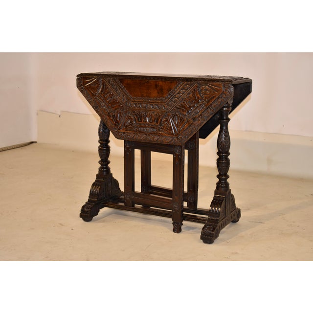 Early 18th Century English Oak Hand-Carved Gate Leg For Sale - Image 4 of 14