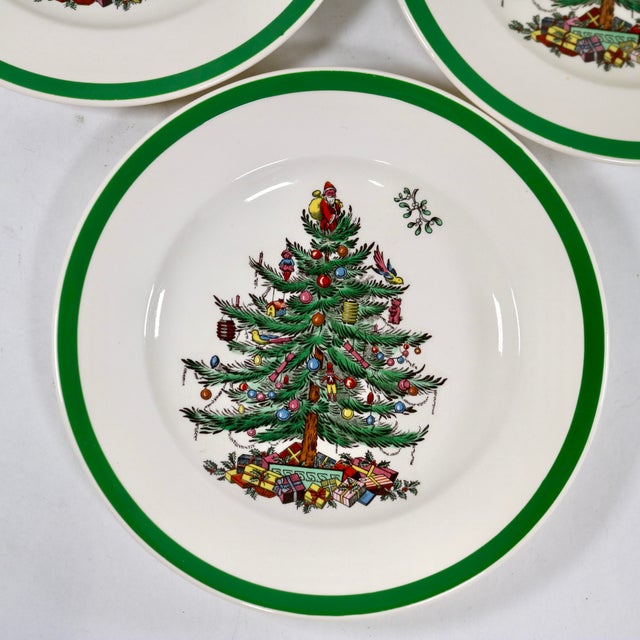 Vintage Spode England "Christmas Tree" Pattern Plates - Set of 3 For Sale In Cincinnati - Image 6 of 10