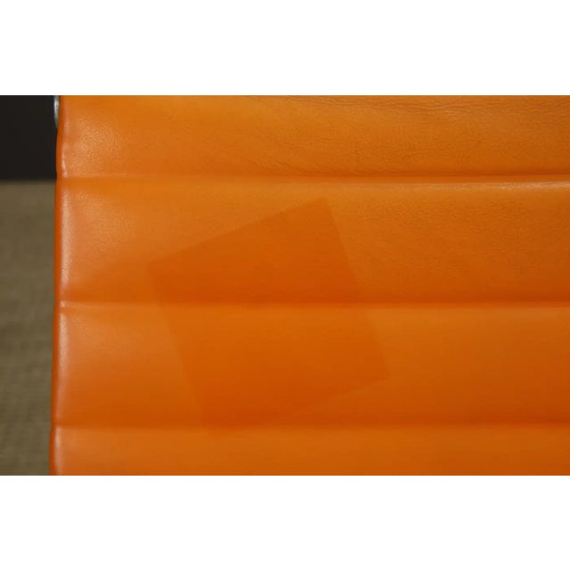 'Aluminum Group' Swivel Chair by Charles Eames for Herman Miller, 1980s, Signed For Sale - Image 14 of 17