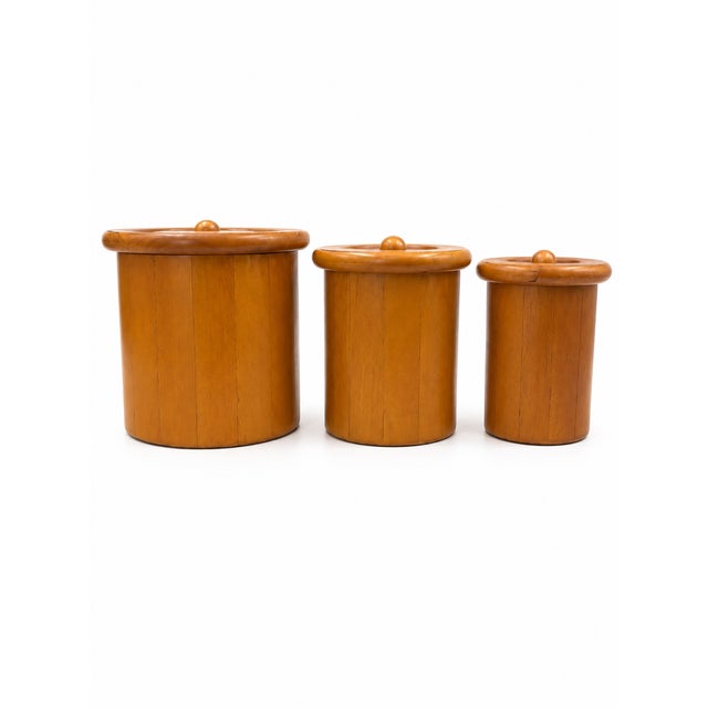 1960s Vintage Scandinavian Style Turned Wood Canister Set – Set of 3 Danish Modern Kitchen Containers For Sale - Image 5 of 8
