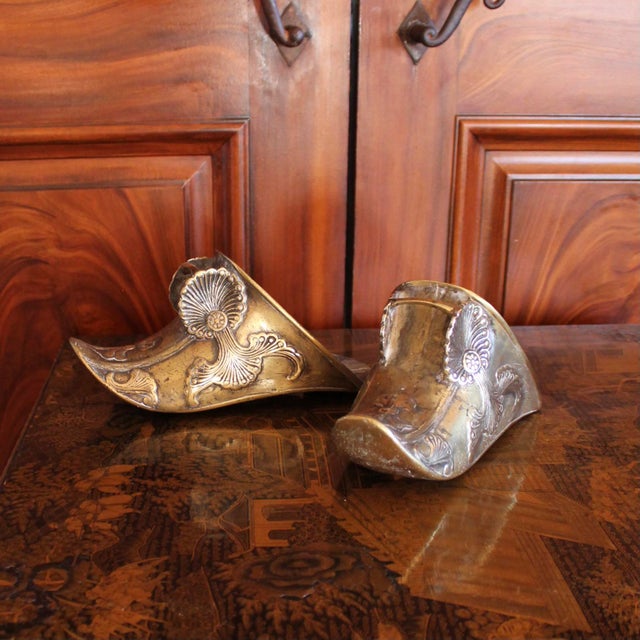 Brass Stirrups With Anthemion Ornament, 19th Century Spanish Colonial For Sale - Image 6 of 11
