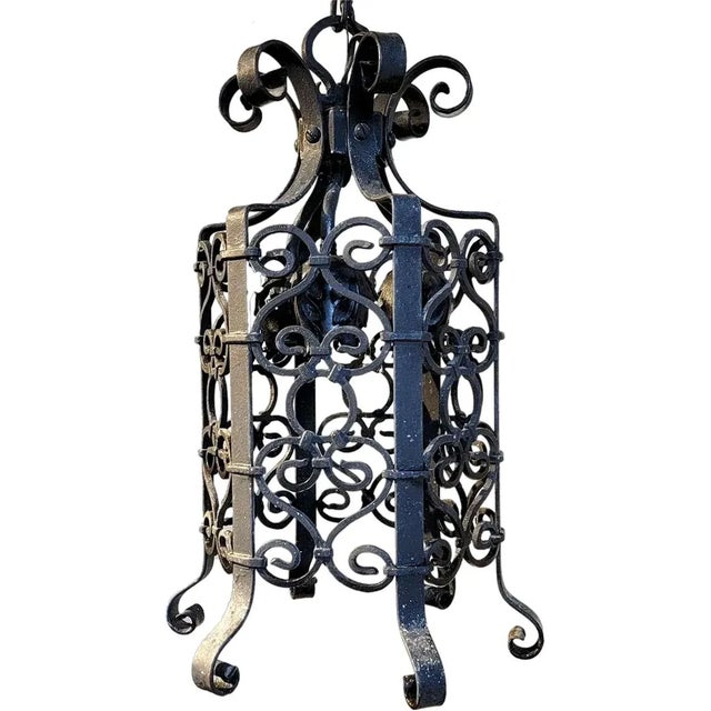 1920s American Lafayette Hughes Mansion Wrought Iron Three-Light Pendant Lantern For Sale - Image 4 of 5