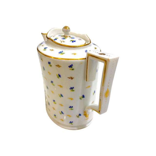 White Exquisite 18th/19th Century French Porcelain Teapot Decorated With Cornflower and Gold Leaves Pattern, Possibly Dihl Et Guérhard For Sale - Image 8 of 18