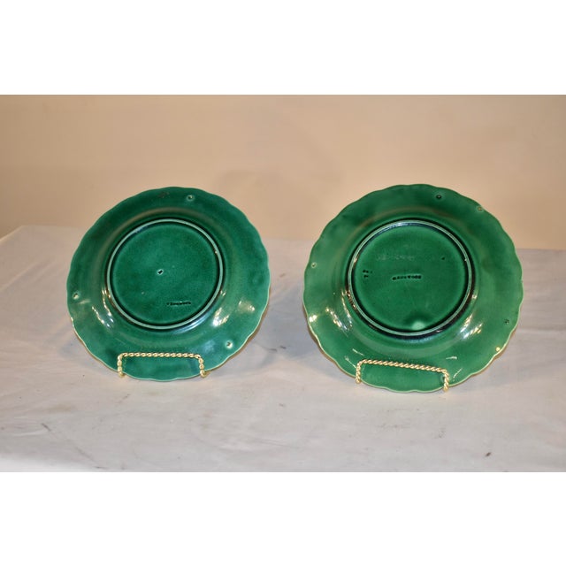 19th Century Pair of 19th Century Wedgwood Green Majolica Sunflower Plates For Sale - Image 5 of 9