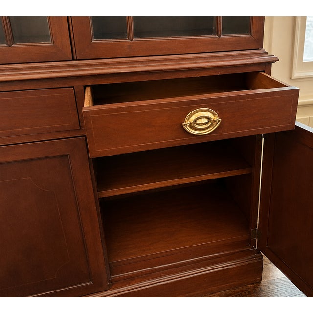 1945 Rway Furniture Co. Mahogany Georgian Revival China Cabinet for Jh Biggar Furn. Pasadena, Ca For Sale - Image 4 of 7