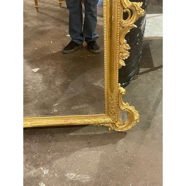 Traditional Fine Italian Florentine Carved and Giltwood Etched Mirror For Sale - Image 3 of 6