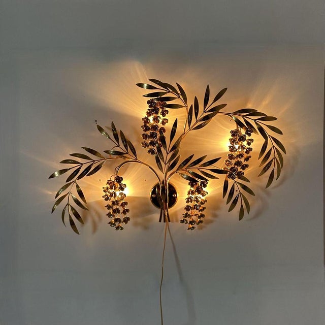 Large Italian Floral Gilded Gold Wall Lamp, 1970s For Sale - Image 3 of 18