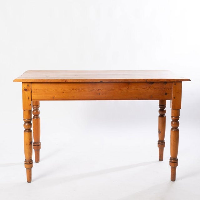Wood Late 19th Century English Scrubbed Pine One Drawer Farmhouse Kitchen Table For Sale - Image 7 of 13