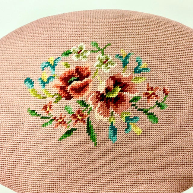 Mauve Mid-Century Boho Chic Folk Art Traditional Needlepoint Oval Footstool. For Sale - Image 8 of 14