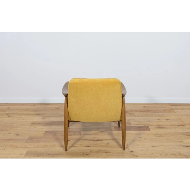 GFM-87 Armchairs by Juliusz Kedziorek for Gościcińskie Furniture, 1960s, Set of 2 For Sale - Image 14 of 18