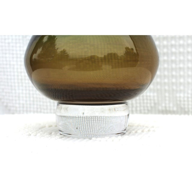 1960s 1960s Ombre Green Glass Vase by Vicke Lindstrand for Kosta Boda For Sale - Image 5 of 7