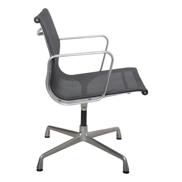 EA-108 Chair in Black Mesh and Aluminium by Charles Eames, 2000s For Sale